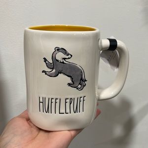 Harry Potter x Rae Dunn Hufflepuff mug